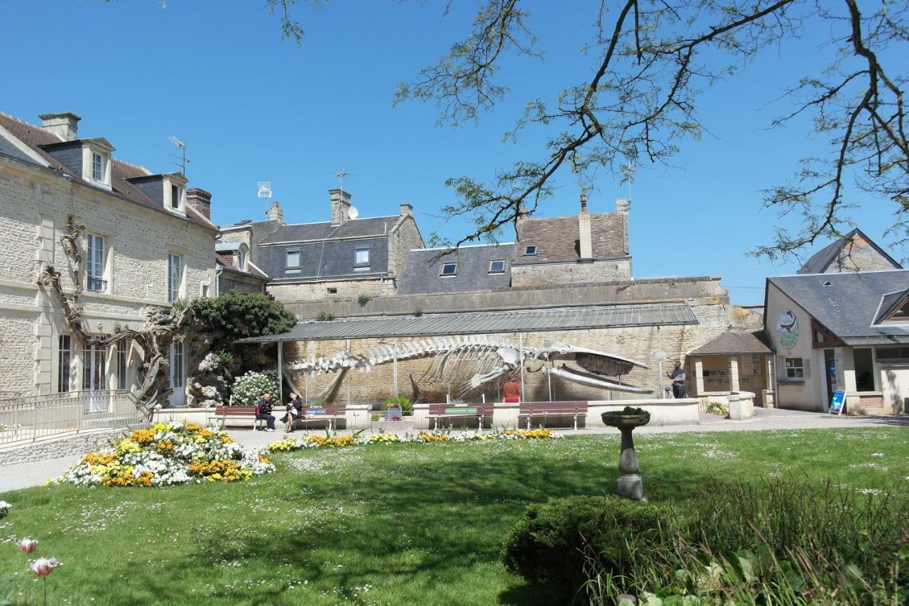 Appartement 50 m2 de charme au coeur des plaisir de la côte à Luc-sur-Mer Extérieur photo